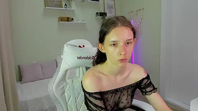 Snapshot of AnnaOddy chatting on June 29, 2026, 2:51 am AnnaOddy online show from June 29, 2026, 2:51 am