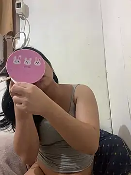 Snapshot of lulueraxxxx chatting on May 8, 2026, 3:05 pm lulueraxxxx online show from May 8, 2026, 3:05 pm