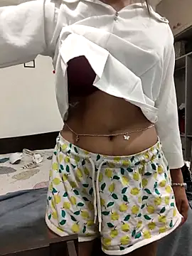 Cute SnehaX online show from May 7, 2026, 1:36 pm