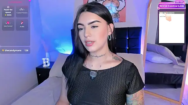 sabrina voss online show from July 5, 2026, 1:43 am