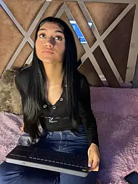 Cataleya Pinkk online show from March 30, 2026, 1:12 pm