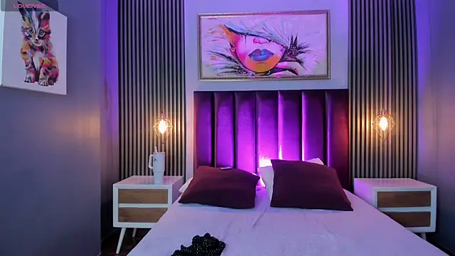 Miss sunshinee online show from April 20, 2026, 5:54 am