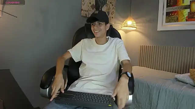 Snapshot of maxim_rod chatting on June 29, 2026, 6:18 pm maxim rod online show from June 29, 2026, 6:18 pm