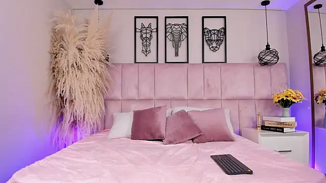 Snapshot of Iam_yuls_ chatting on April 8, 2026, 3:19 am Iam yuls online show from April 8, 2026, 3:19 am