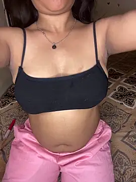 HOTTY ALIA1 online show from April 1, 2026, 4:03 am