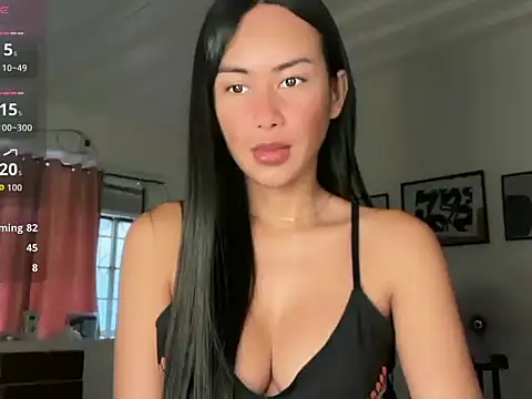 Snapshot of SweetSugar_xx chatting on June 4, 2026, 2:16 am SweetSugar xx online show from June 4, 2026, 2:16 am