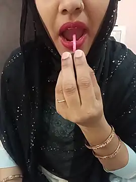 Snapshot of Miss_Noor__ chatting on May 15, 2026, 8:23 am Miss Noor online show from May 15, 2026, 8:23 am