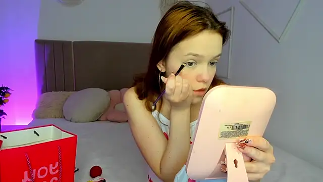 Snapshot of Melissa_me0w chatting on May 11, 2026, 9:45 pm Melissa me0w online show from May 11, 2026, 9:45 pm