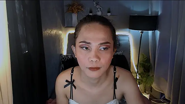 Snapshot of VeronicaFoxxxx chatting on April 27, 2026, 1:03 am VeronicaFoxxxx online show from April 27, 2026, 1:03 am