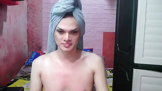 Bella CiaoX online show from May 10, 2026, 11:58 am