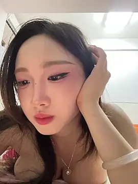 Alice-babyone online show from May 20, 2026, 3:31 pm