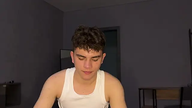 MaxWoolf online show from May 9, 2026, 2:53 pm