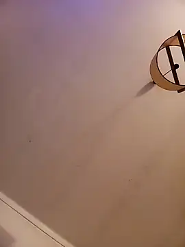 Snapshot of boniclid chatting on April 6, 2026, 9:49 pm boniclid online show from April 6, 2026, 9:49 pm