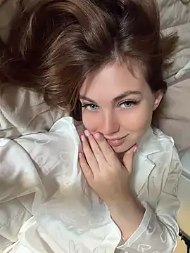AriaPureTemptation online show from June 19, 2026, 11:49 am