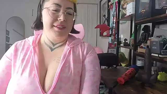 meiafterdark online show from July 26, 2026, 3:02 am