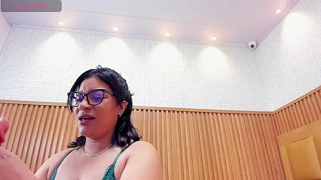 NIKYRIOS online show from May 20, 2026, 12:24 pm