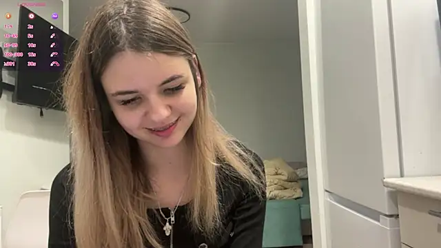 Snapshot of Peachy_keens chatting on April 14, 2026, 4:56 pm Peachy keens online show from April 14, 2026, 4:56 pm