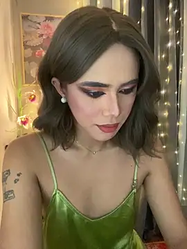  Flirtyprincess  online show from May 13, 2026, 1:18 pm