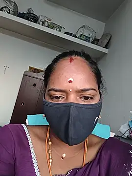 Snapshot of Tamil_Sangeetha chatting on May 30, 2026, 12:39 am Tamil Sangeetha online show from May 30, 2026, 12:39 am