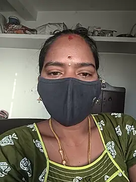 Snapshot of Tamil_Sangeetha chatting on May 12, 2026, 12:51 am Tamil Sangeetha online show from May 12, 2026, 12:51 am