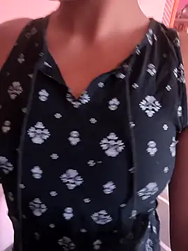 Snapshot of Curvy_Sanaya chatting on April 5, 2026, 8:54 am Curvy Sanaya online show from April 5, 2026, 8:54 am