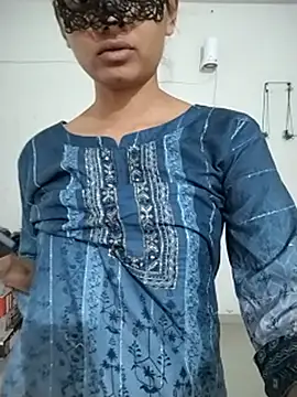 sexy couple liv online show from May 9, 2026, 5:33 am