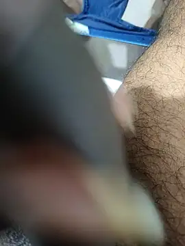 hotboy122345 online show from April 11, 2026, 2:21 pm