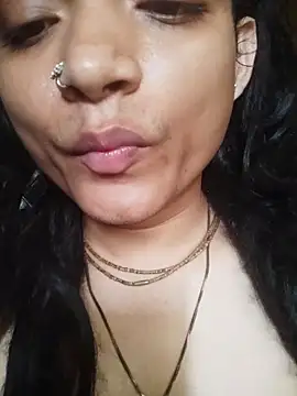 SweetTsAngel online show from April 23, 2026, 3:35 am