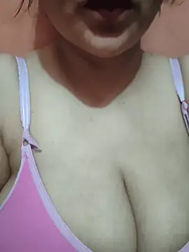 Snapshot of ZOYA_KHAN-123 chatting on July 28, 2026, 5:56 pm ZOYA KHAN-123 online show from July 28, 2026, 5:56 pm