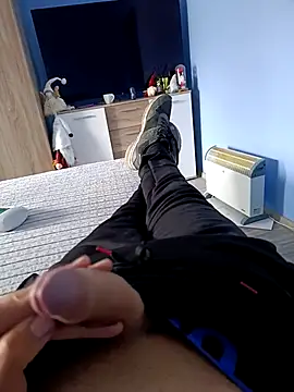 Snapshot of adams0224 chatting on April 2, 2026, 1:40 pm adams0224 online show from April 2, 2026, 1:40 pm