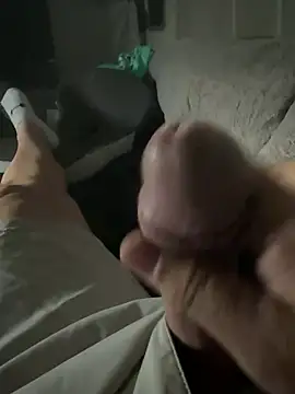 Snapshot of Diversified_Reality chatting on April 6, 2026, 2:29 pm Diversified Reality online show from April 6, 2026, 2:29 pm