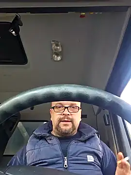 Cristo1982 online show from April 2, 2026, 4:52 am