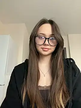 NIKAGPT online show from April 7, 2026, 12:29 pm