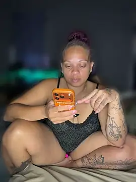 SHY QUINN online show from May 21, 2026, 11:57 pm