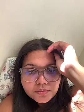 Snapshot of viviboraaaa chatting on April 25, 2026, 2:47 pm viviboraaaa online show from April 25, 2026, 2:47 pm
