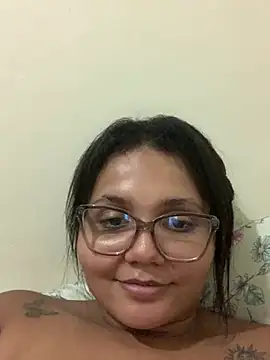 Snapshot of viviboraaaa chatting on April 13, 2026, 3:32 am viviboraaaa online show from April 13, 2026, 3:32 am