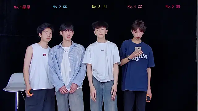 Snapshot of KOboys-818 chatting on April 24, 2026, 2:46 am KOboys-818 online show from April 24, 2026, 2:46 am