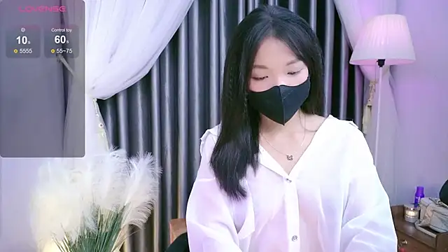 Lu Ly22 online show from June 3, 2026, 8:48 am