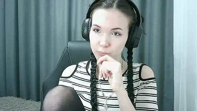 RubyBooby online show from May 3, 2026, 4:10 pm