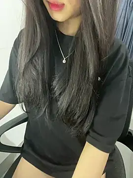 Annie nii online show from April 25, 2026, 8:28 am