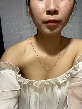 Snapshot of -Tini- chatting on March 30, 2026, 3:57 pm -Tini- online show from March 30, 2026, 3:57 pm