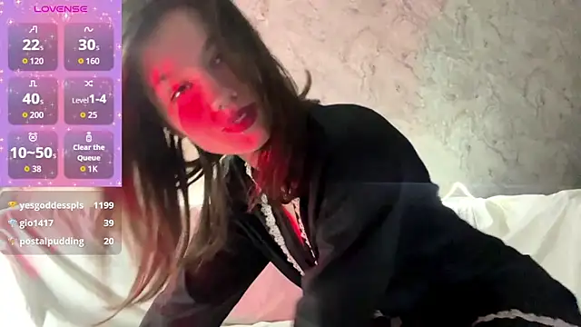 Snapshot of SelenaKiss_ chatting on April 8, 2026, 3:08 am SelenaKiss online show from April 8, 2026, 3:08 am