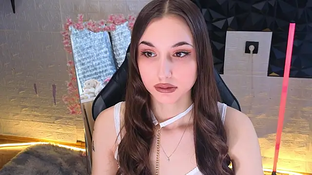 belle cute online show from May 5, 2026, 2:03 am