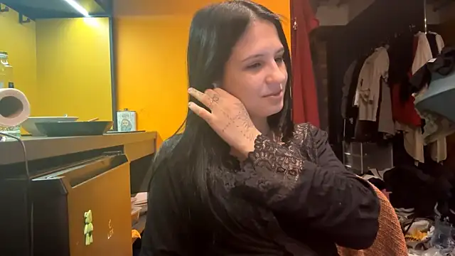 Darcia Luv online show from April 3, 2026, 5:52 pm