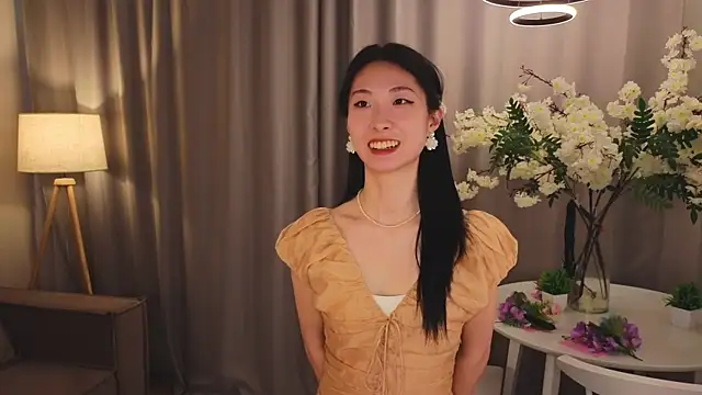 KimJons  online show from April 9, 2026, 1:39 pm