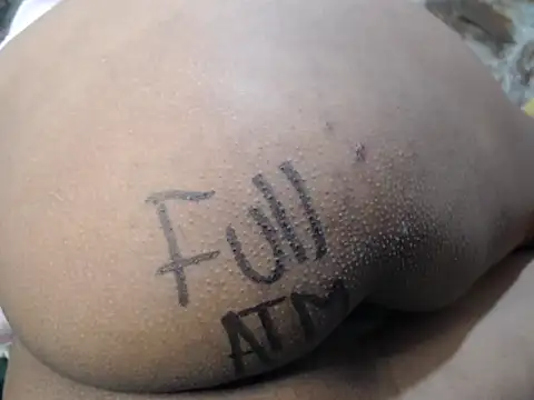 Snapshot of Rouse_stunning chatting on April 11, 2026, 10:24 pm Rouse stunning online show from April 11, 2026, 10:24 pm