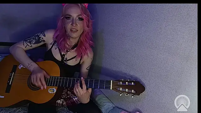 KoryFarmak online show from April 4, 2026, 1:39 pm