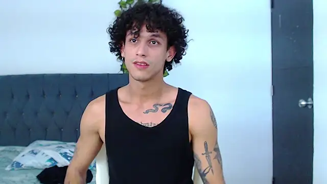 Snapshot of Dann_carterr chatting on April 2, 2026, 3:24 am Dann carterr online show from April 2, 2026, 3:24 am