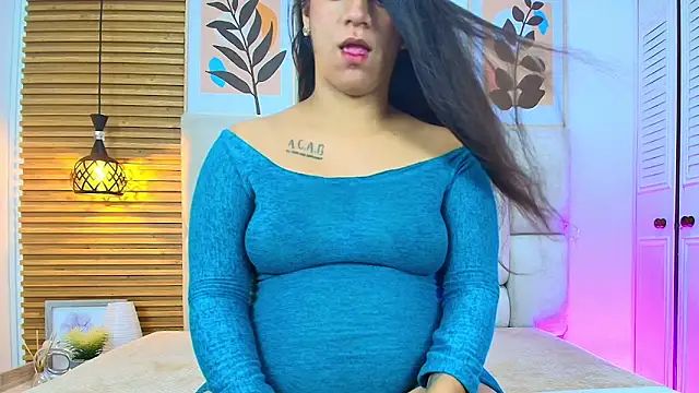 Lunaa Rossee online show from April 20, 2026, 1:03 pm