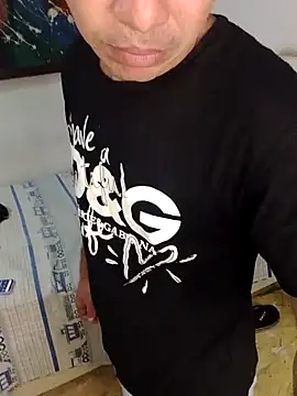 Snapshot of celeste_leon07 chatting on April 9, 2026, 1:07 am celeste leon07 online show from April 9, 2026, 1:07 am